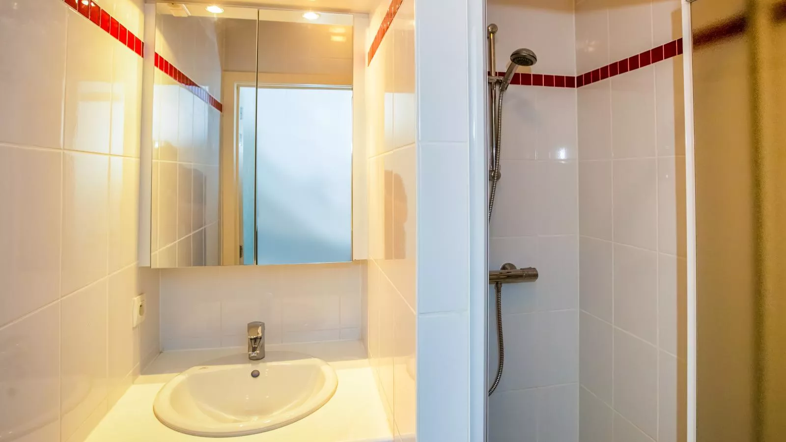 Libretto - 0602 + box 9-Badkamer