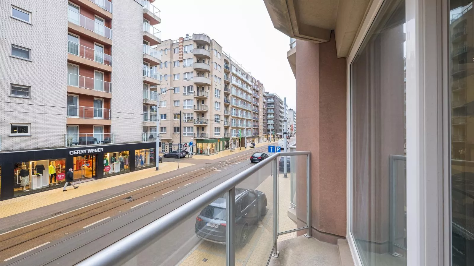 De Ra - 0101 + park. 45 (Antigua)-Terrasbalkon