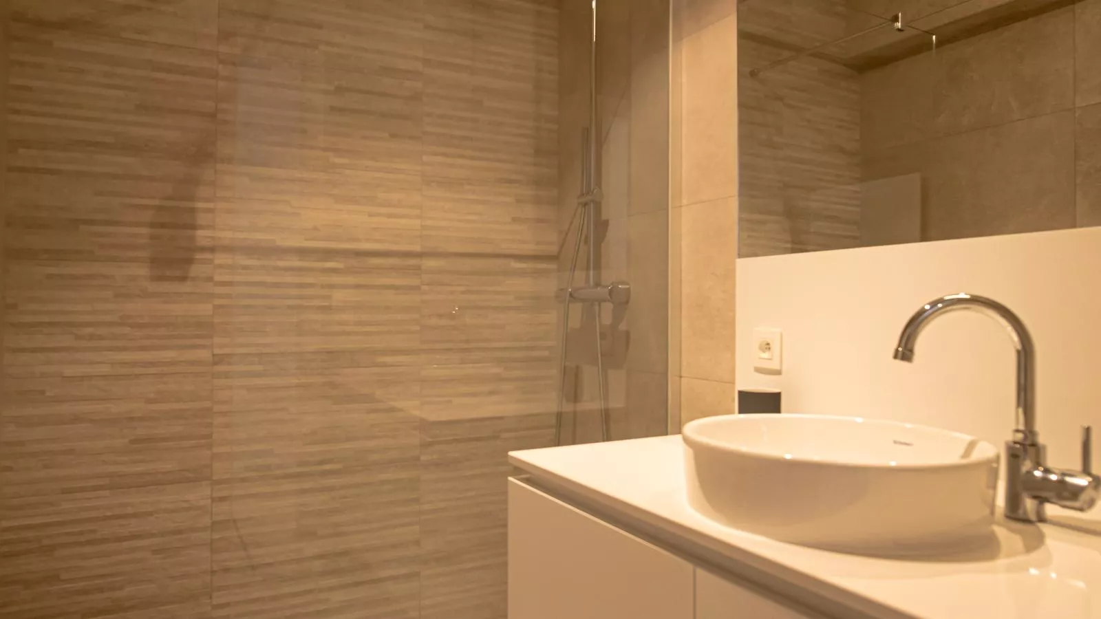 Exception - 0801 + park. 39-Badkamer