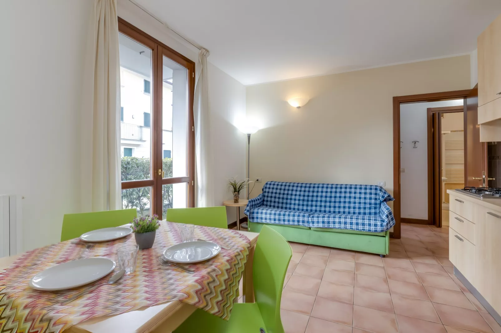 RESIDENCE PORTO LETIZIA - VILLAGE-BILOCALE 4 PAX 8226 - VGB4-Eetkamer