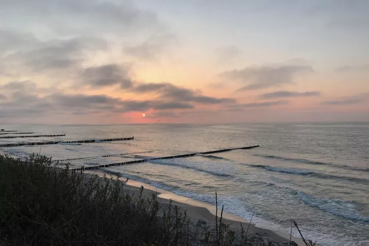 Domki wakacyjne z basenem i jacuzzi Osieki-Gebieden zomer 5km