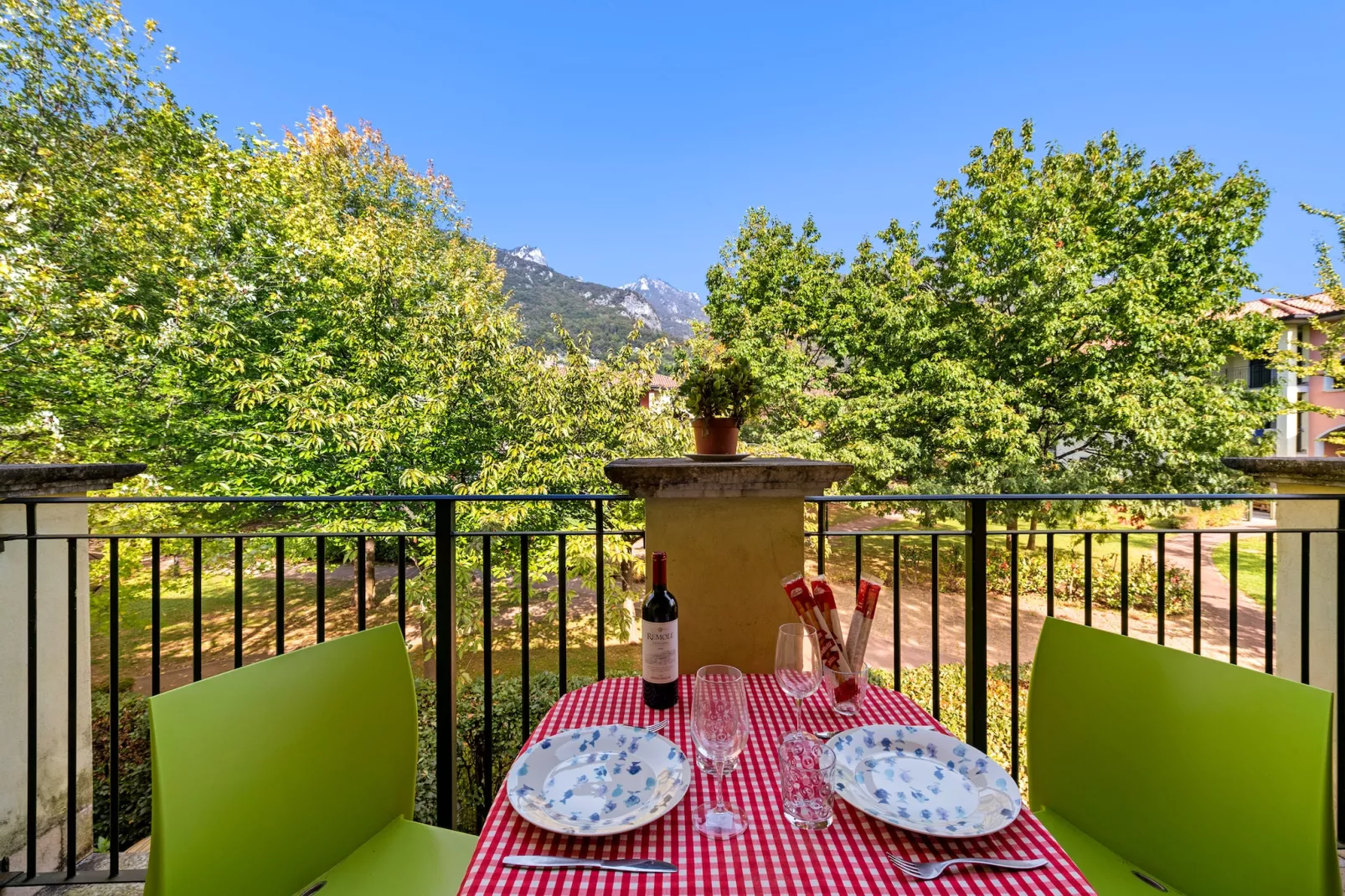 RESIDENCE PORTO LETIZIA - VILLAGE-BILOCALE 4 PAX 8226 - VGB4-Terrasbalkon