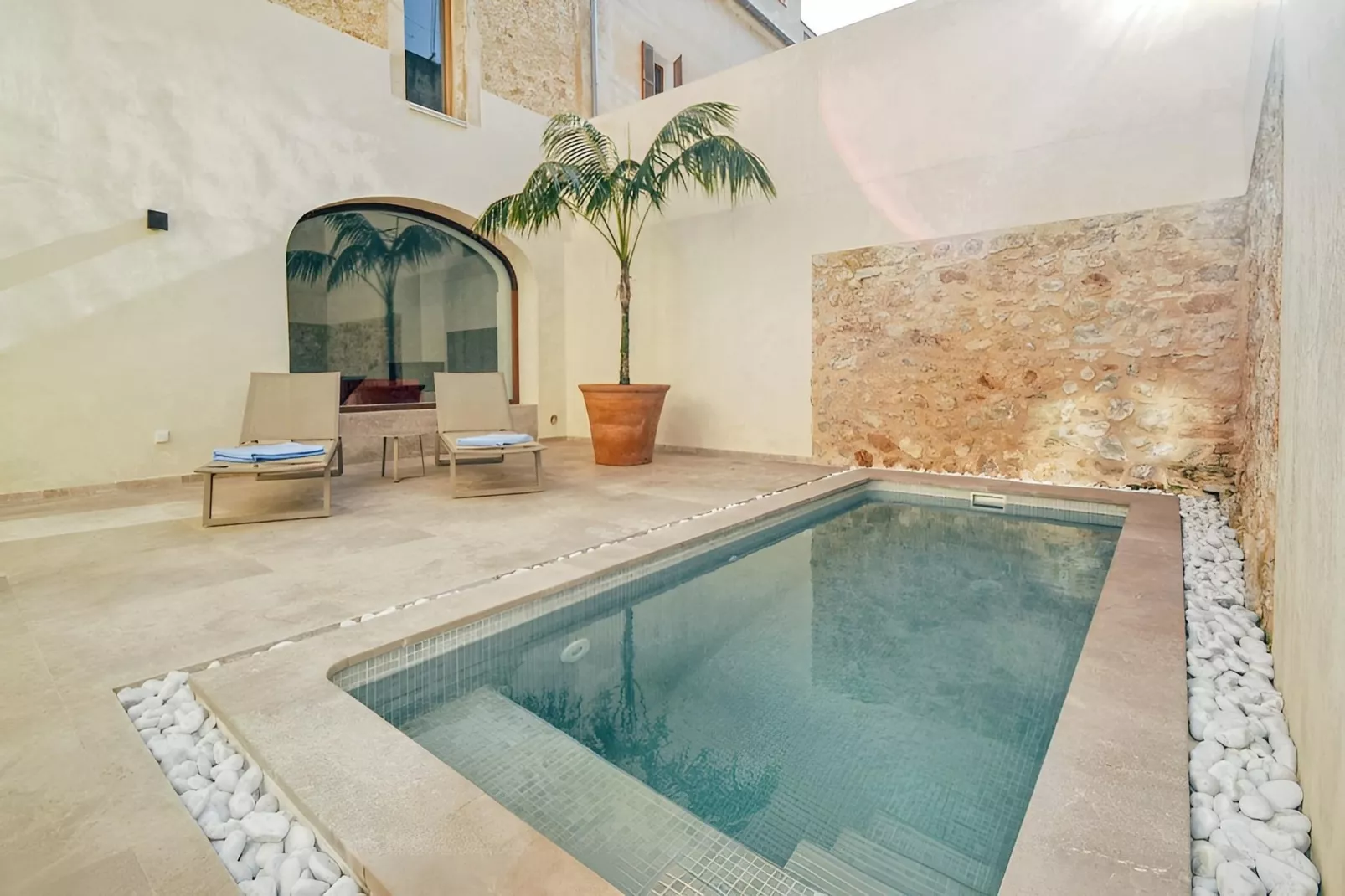 CASA PETRA