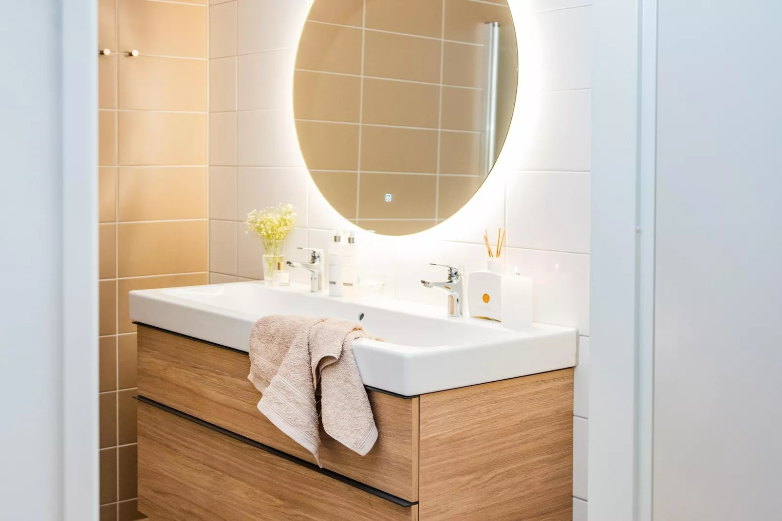 Steenpatrijs 17-04-Badkamer