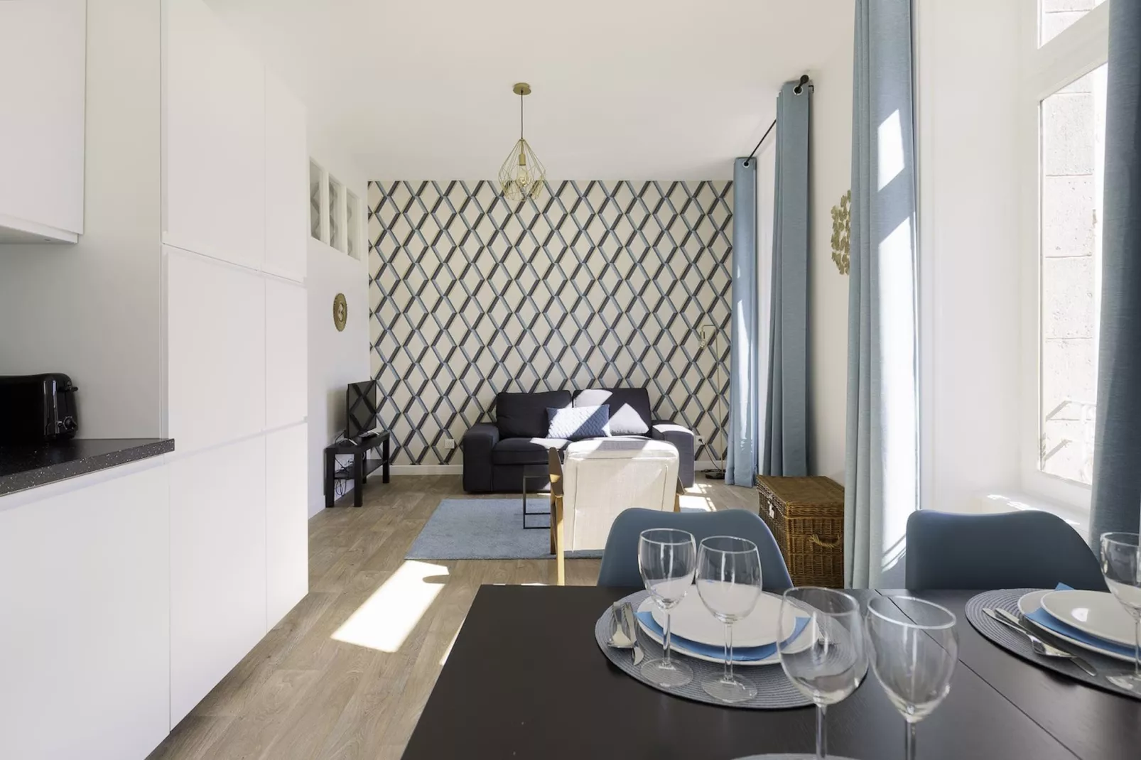 Villa Pax 2 - La Bourboule 4pers-Eetkamer