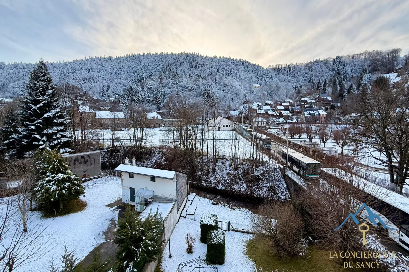 L'Abondance -Le Mont Dore 6pers - Buitenlucht