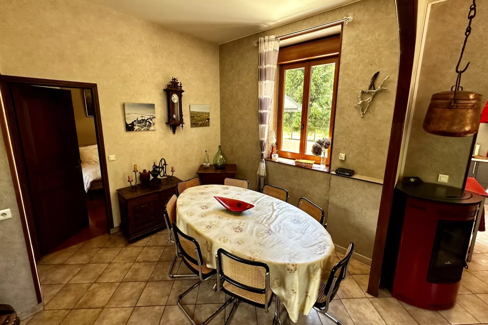 L'école du Hameau - Mont Dore 9 pers - Eetkamer
