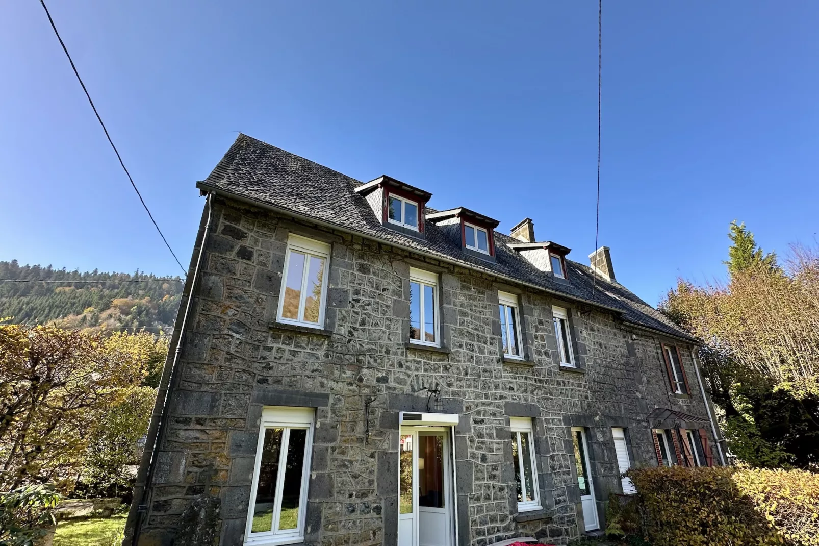 Villa Les Moullières de l’eau 14pers Le Mont Dore - Buitenlucht