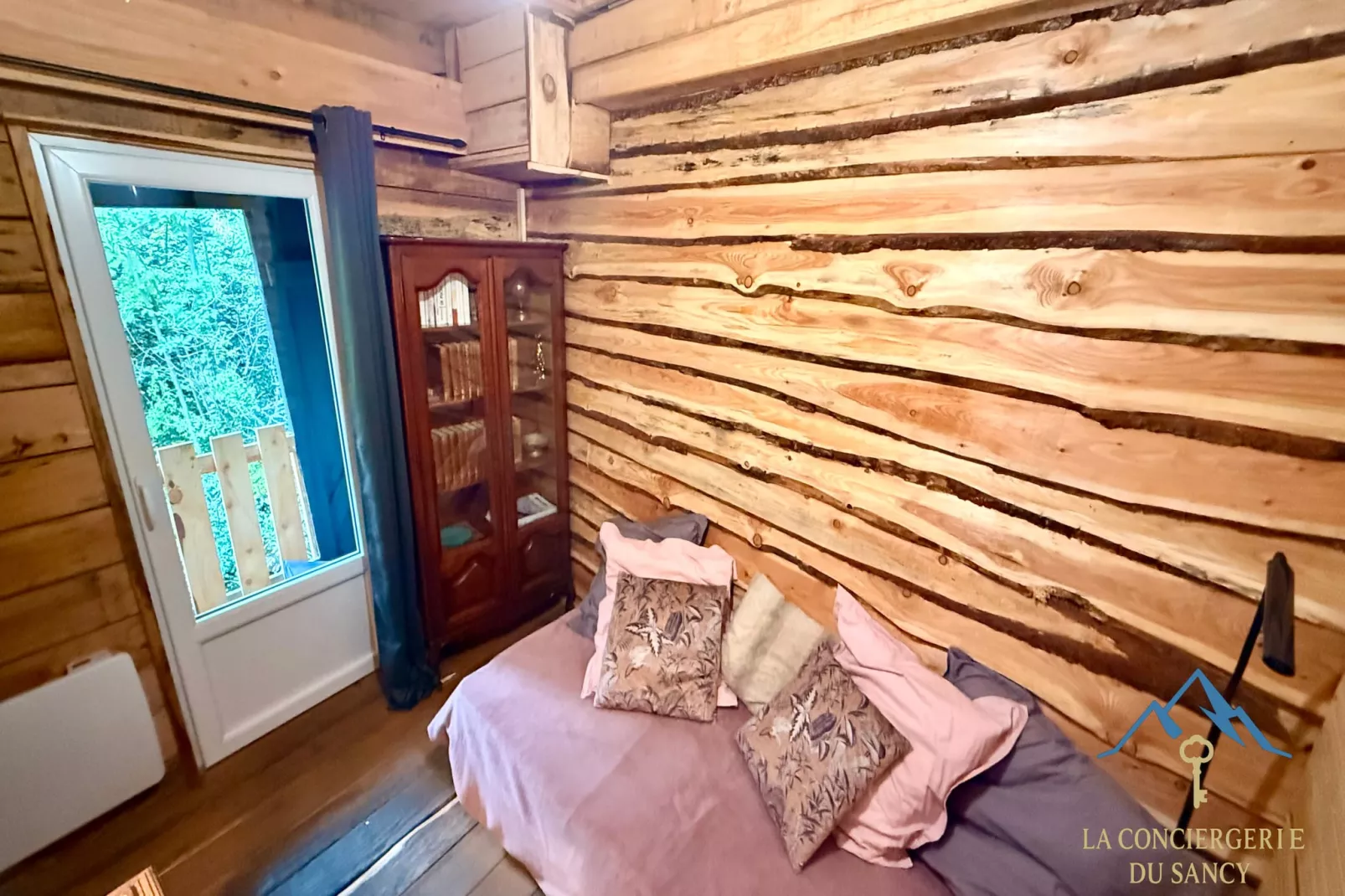 La Cabane des Sources Le Mont Dore 2pers-Woonkamer