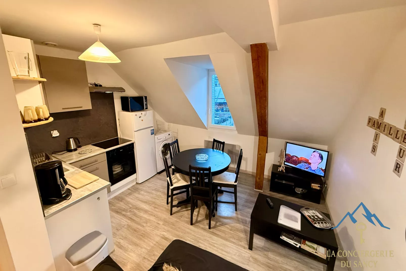 Le Bordeaux 15 Le Mont Dore 4/6personnes-Woonkamer