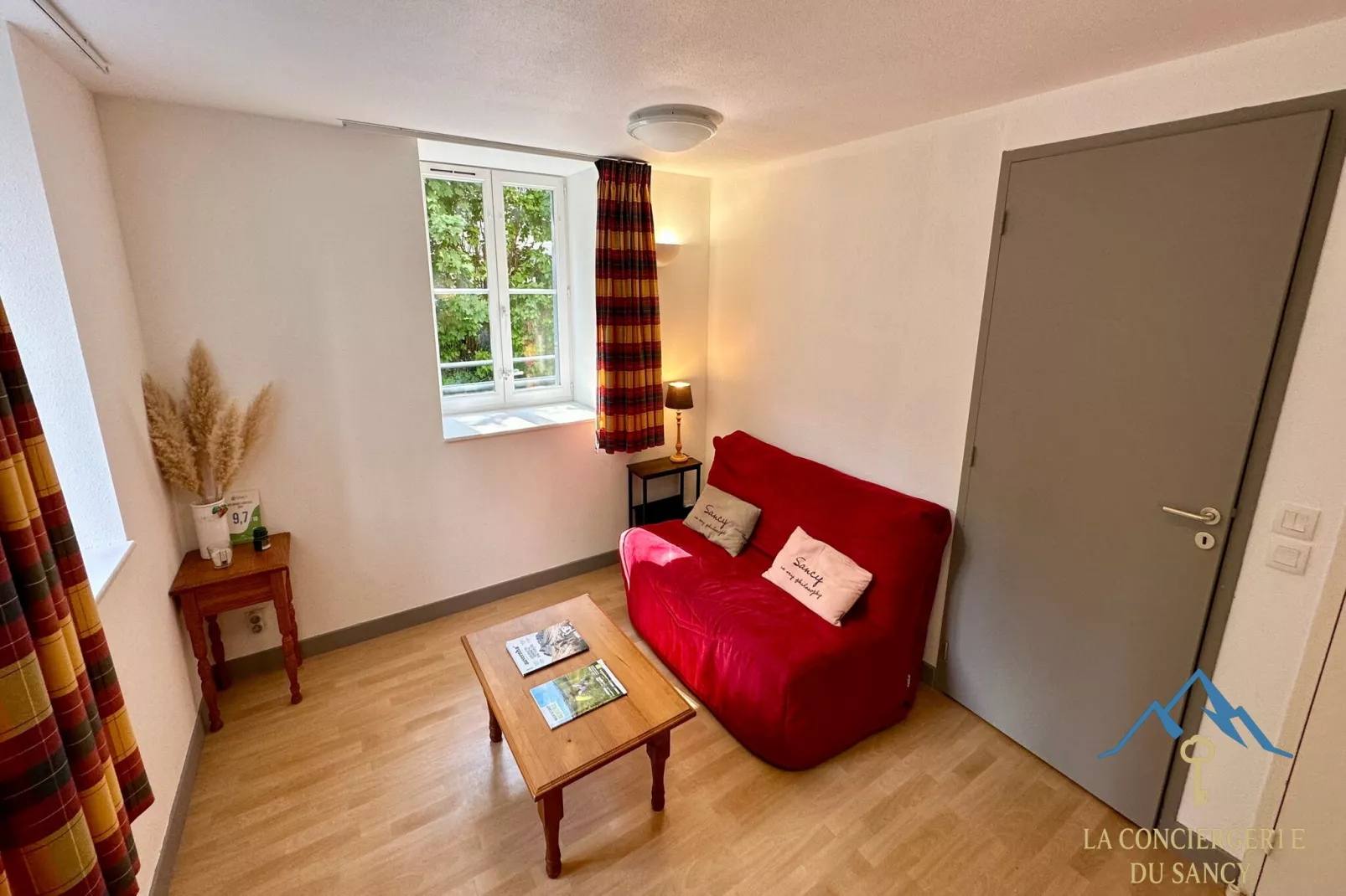 La Rive Gambetta La Bourboule 4 pers-Woonkamer