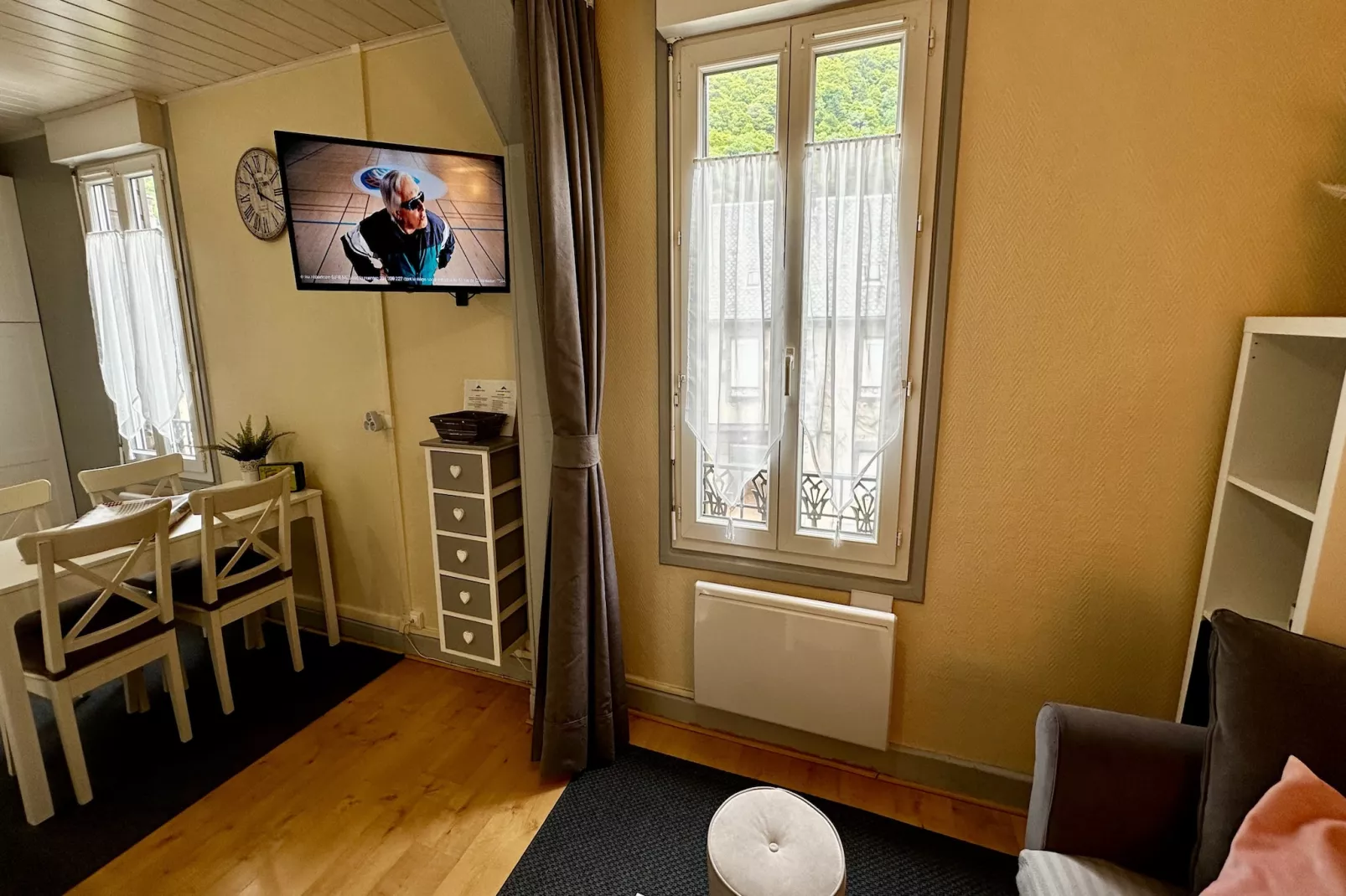 Le Buisson - 4pers Mont Dore Centre - Woonkamer