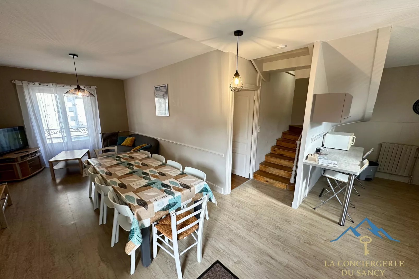 Villa Michel Le Mont Dore 10pers - Eetkamer