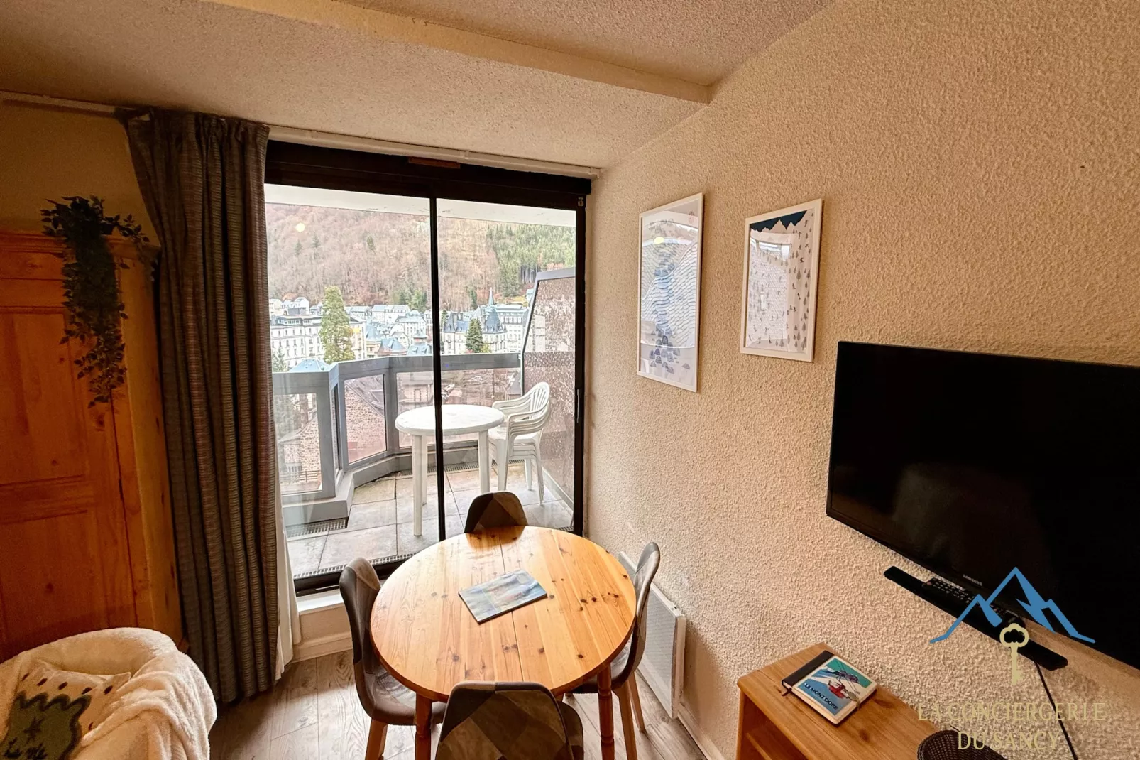 L'Oise 209 Le Mont Dore 6pers - Eetkamer