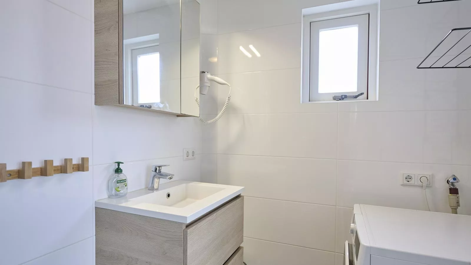 De Zomerbij - Badkamer