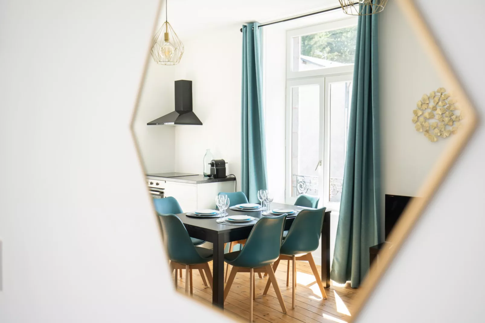 Villa Pax 3 - La Bourboule 6pers-Eetkamer