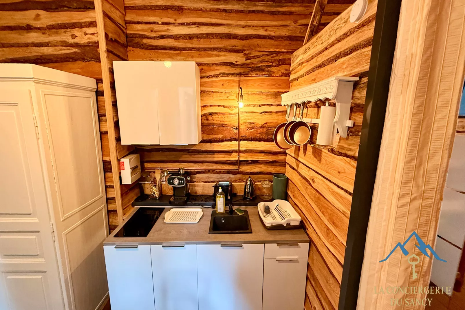 La Cabane des Sources Le Mont Dore 2pers-Keuken