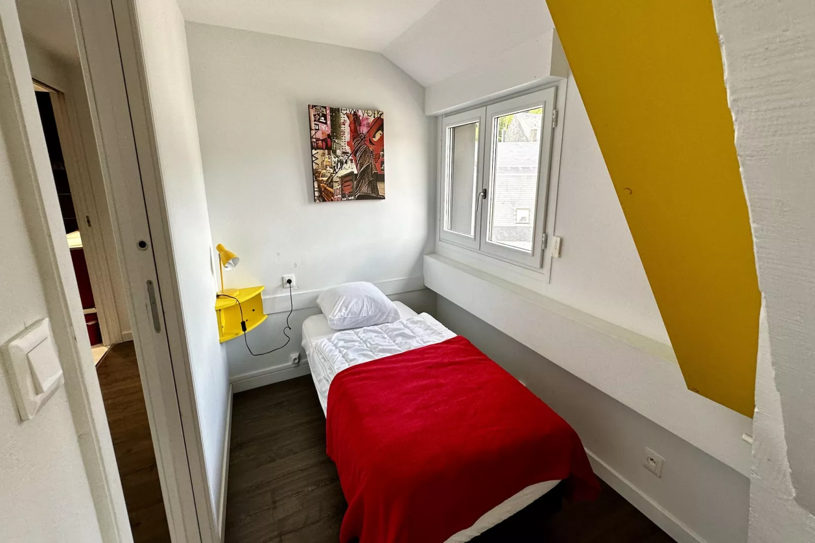 Les Etrangers 402 - La Bourboule-Slaapkamer