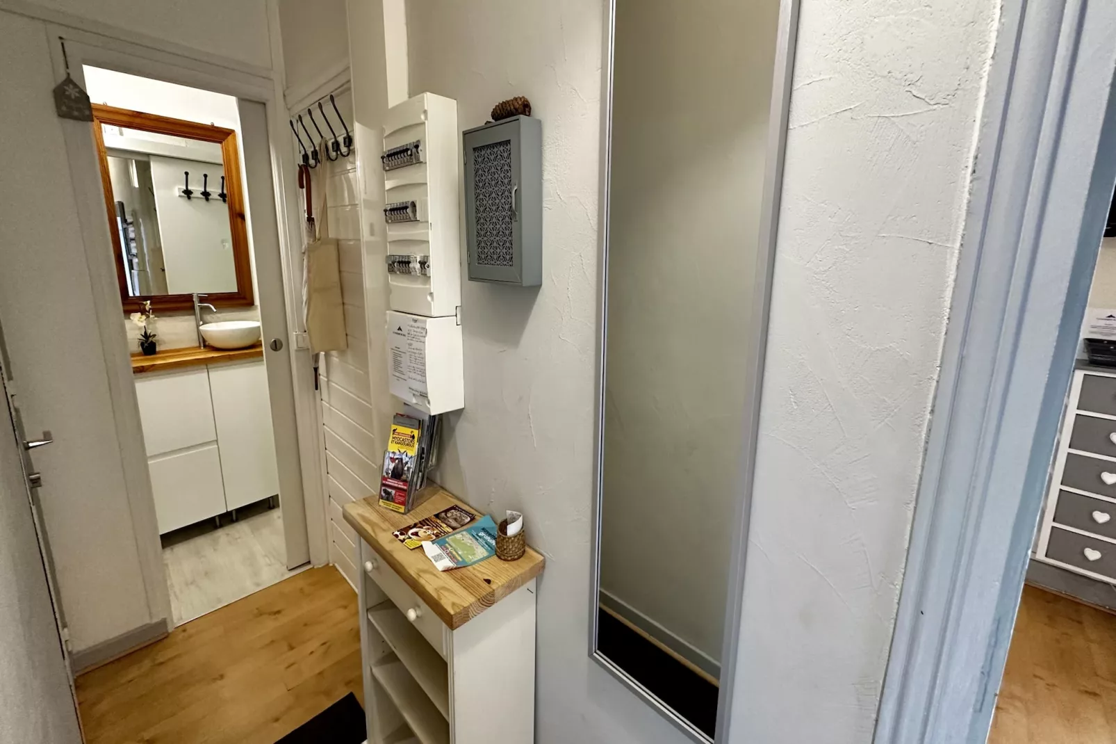 Le Buisson - 4pers Mont Dore Centre - Overloop