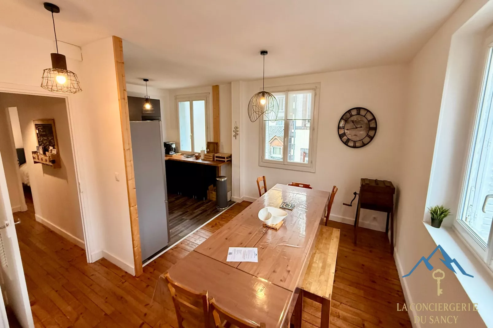 Le Mont Dole Duplex 11 pers - Eetkamer