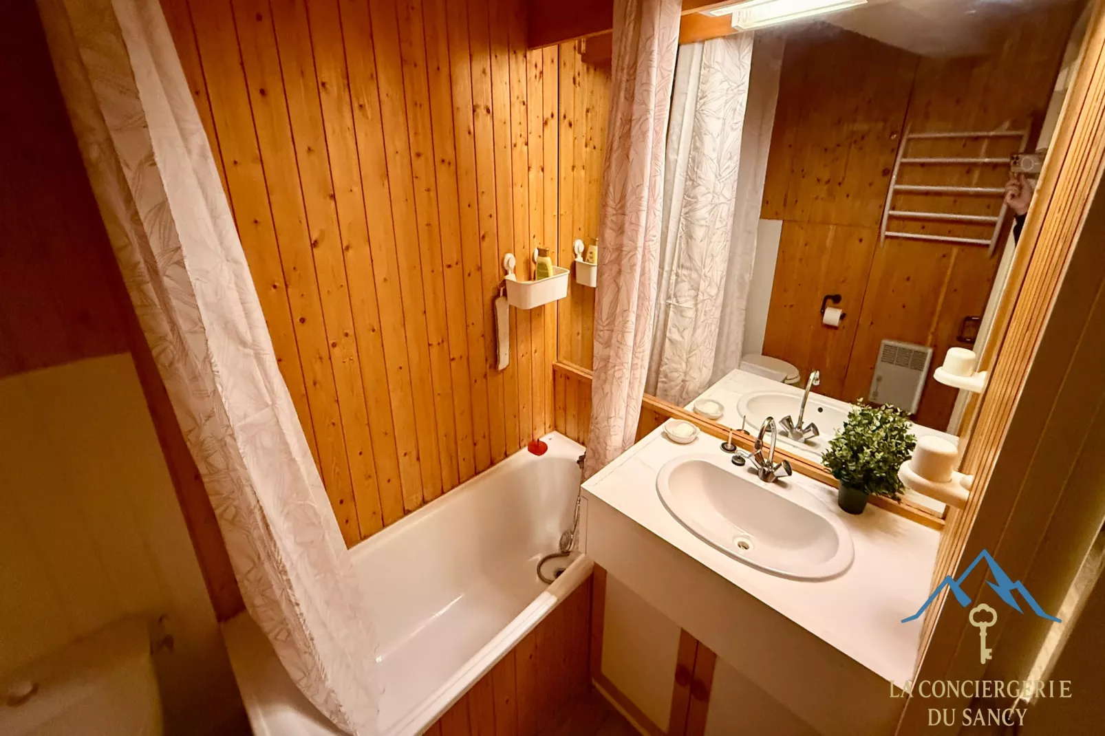 L'Oise 209 Le Mont Dore 6pers - Badkamer
