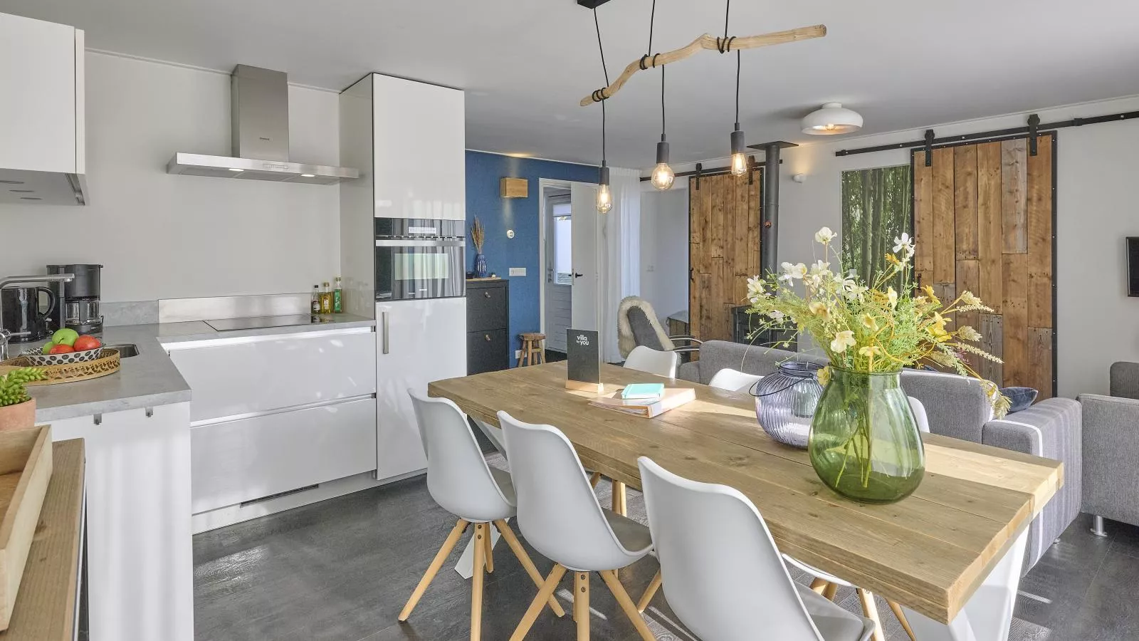 De Zomerbij - Eetkamer