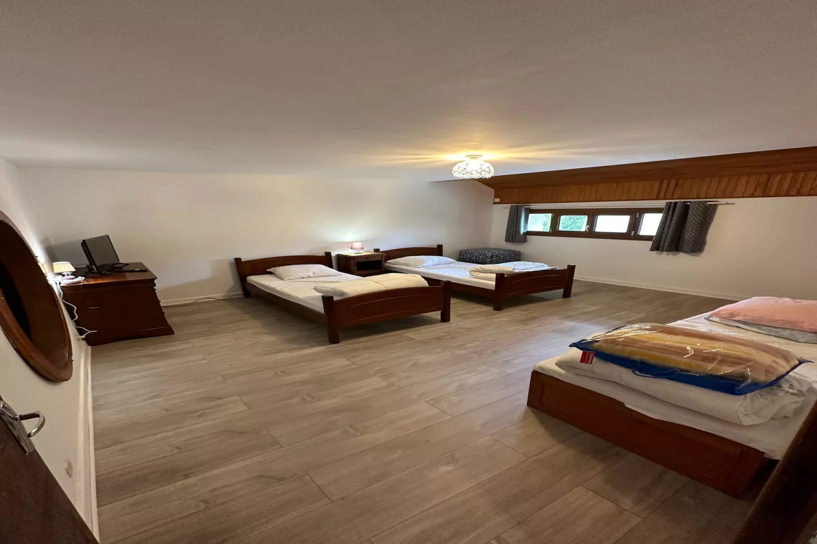 Villa Janchrisma - MontDore - 11pers - Slaapkamer