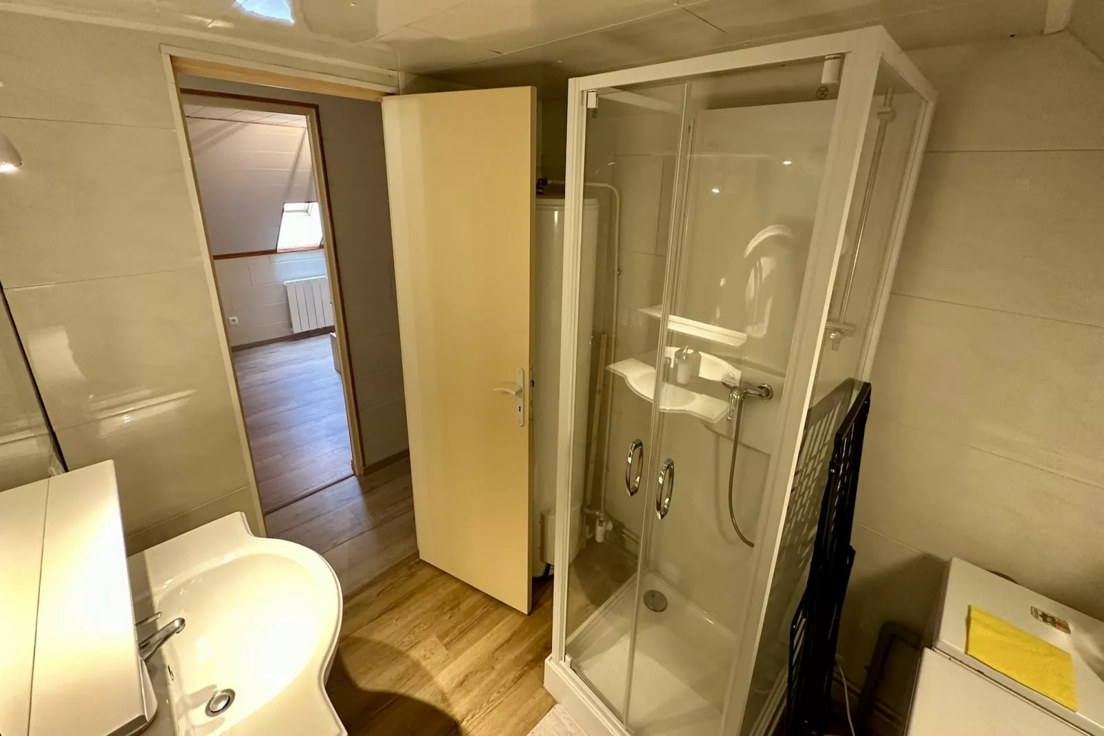 Le MB 9 Le Mont Dore 8pers - Badkamer
