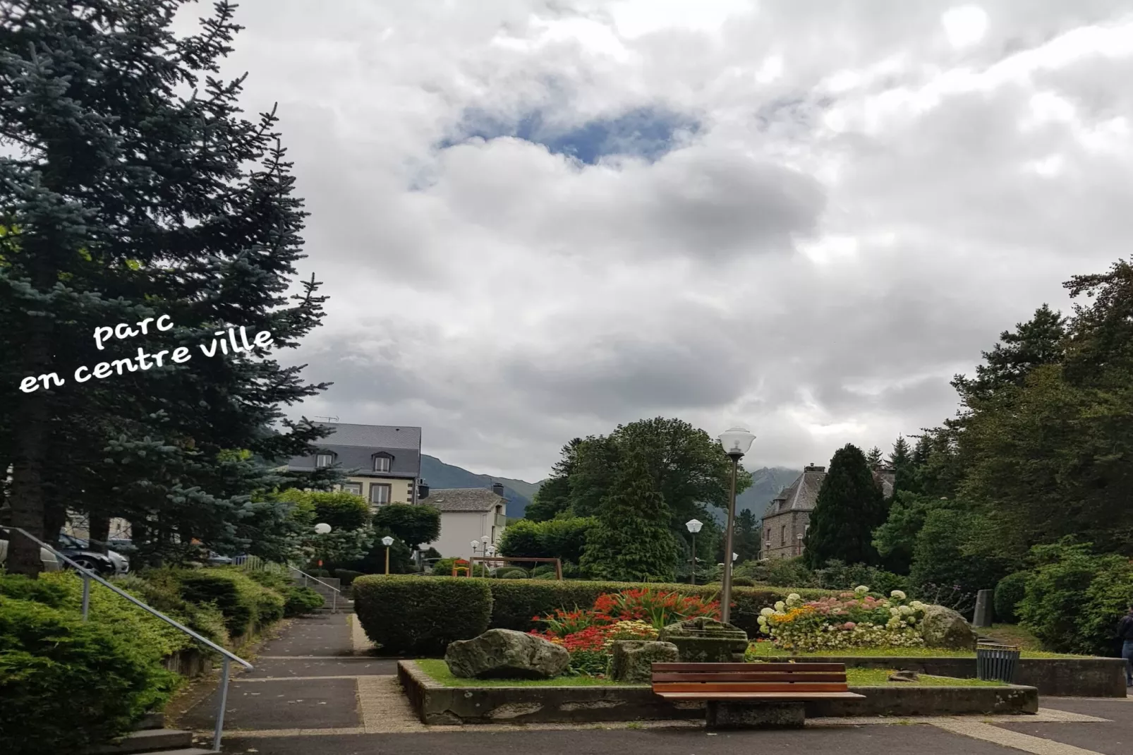 Le Buisson - 4pers Mont Dore Centre - Gebieden zomer 1km