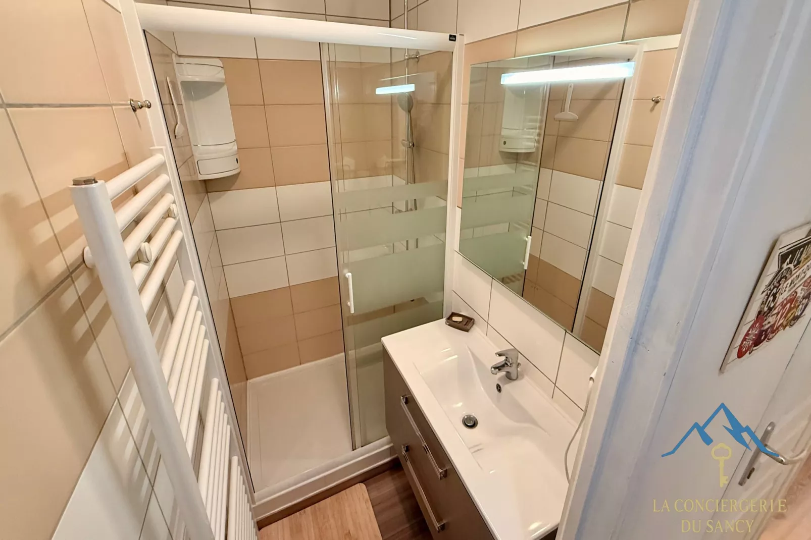 Le Capucine 4 Le Mont Dore 4/6 pers - Badkamer