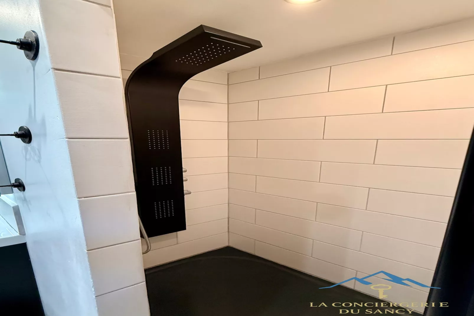 Les Soldanelles Le Mont Dore 12 pers - Badkamer