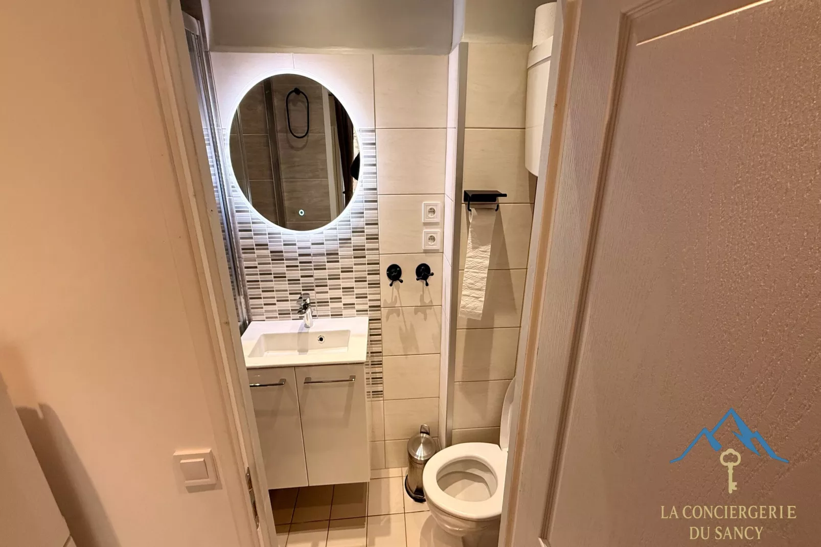 Les Soldanelles Le Mont Dore 12 pers - Badkamer