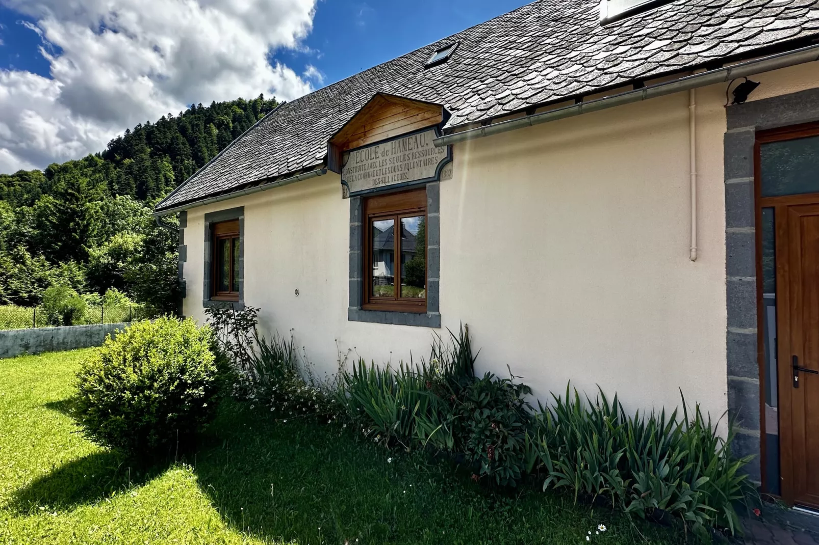 L'école du Hameau - Mont Dore 9 pers - Buitenlucht