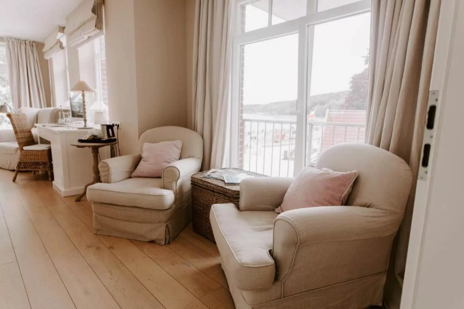 Corner Junior Suite - Sea Side