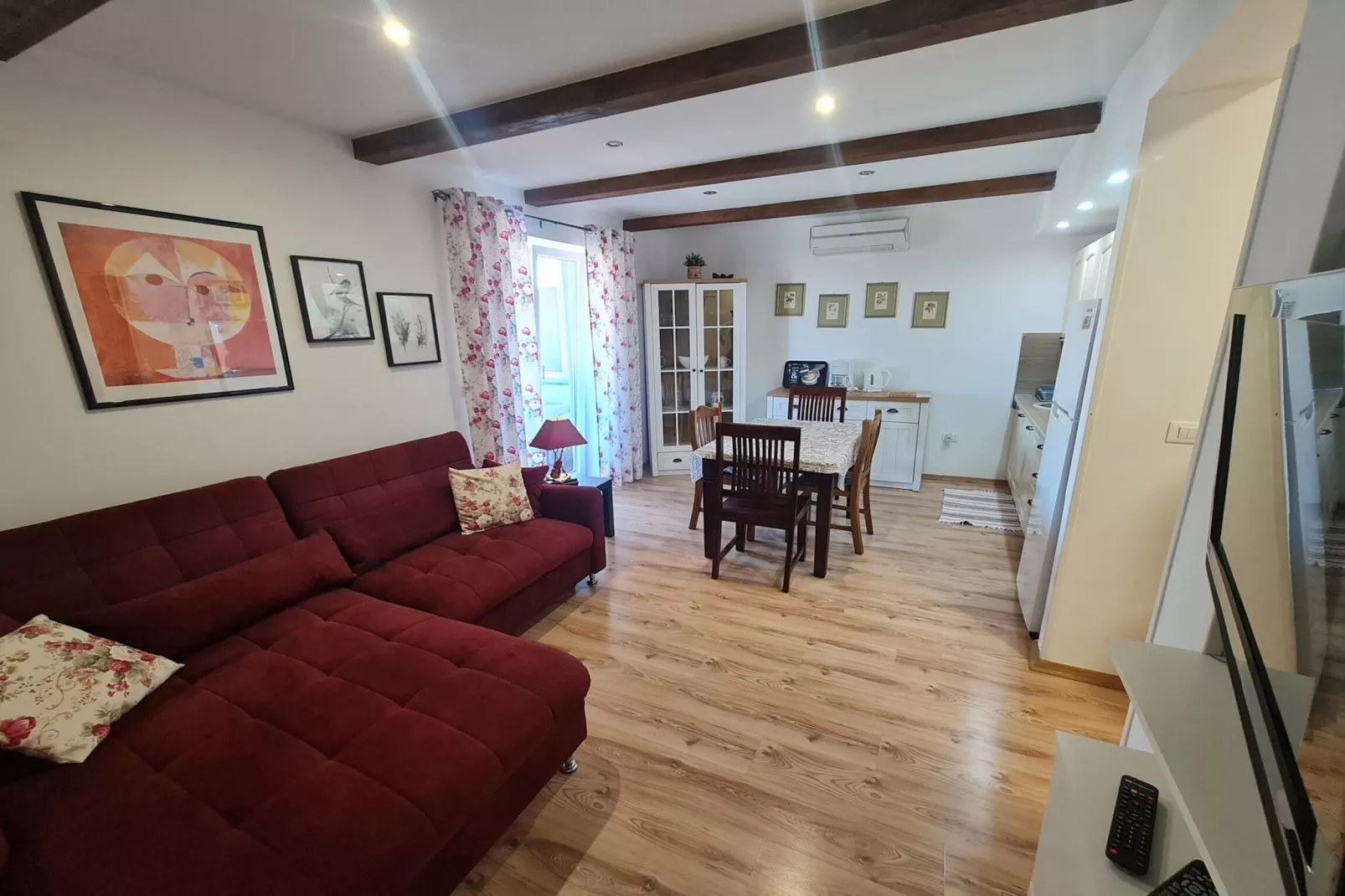 Apartment Erna II in Porec, Istria - Woonkamer