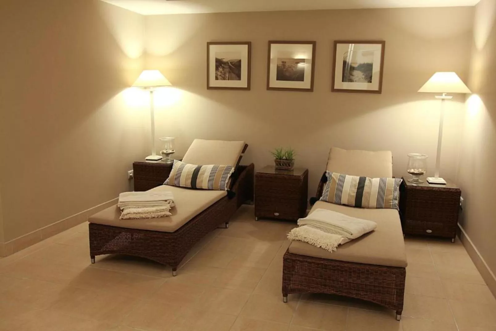 Junior Suite - Sea Side-Wellness