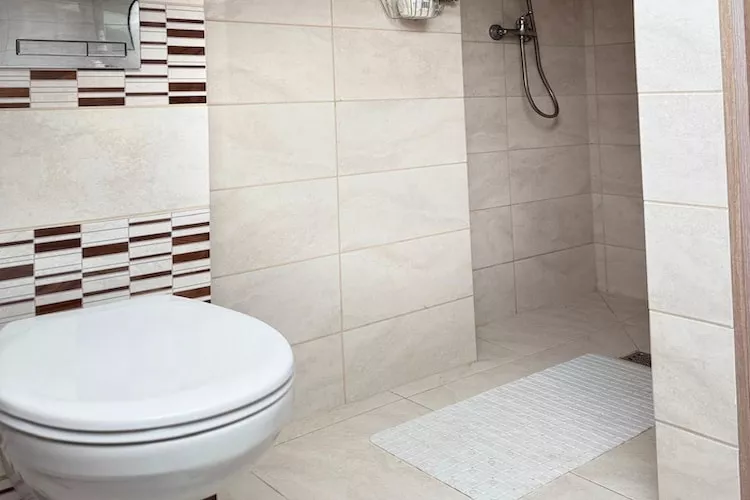 	Dom wakacyjny dla 7 osób w Dębinie-Badkamer