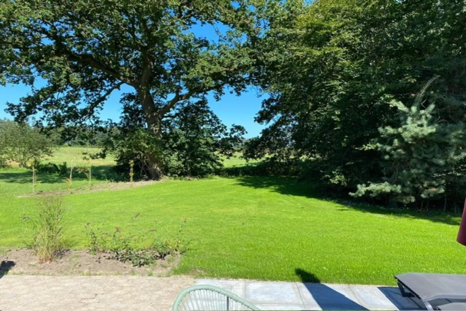 Wellnesslodge Merel 2p-Uitzicht zomer