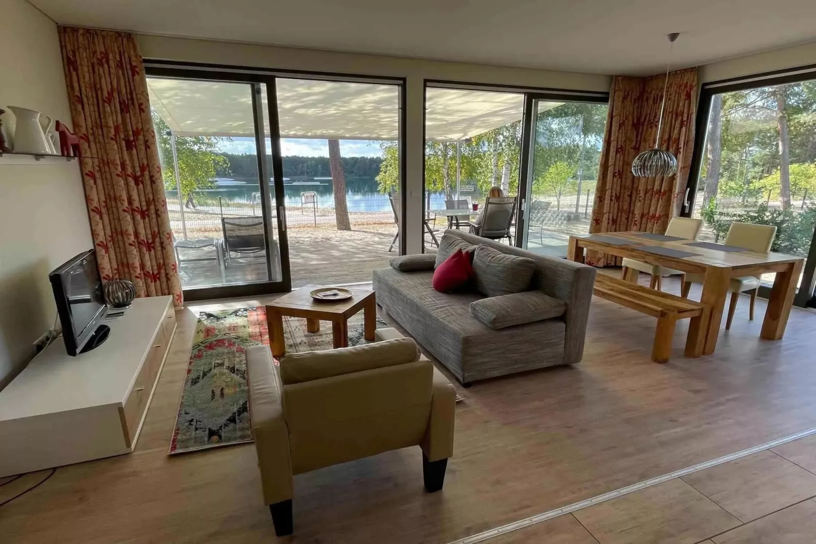 Beach House 2 - Woonkamer