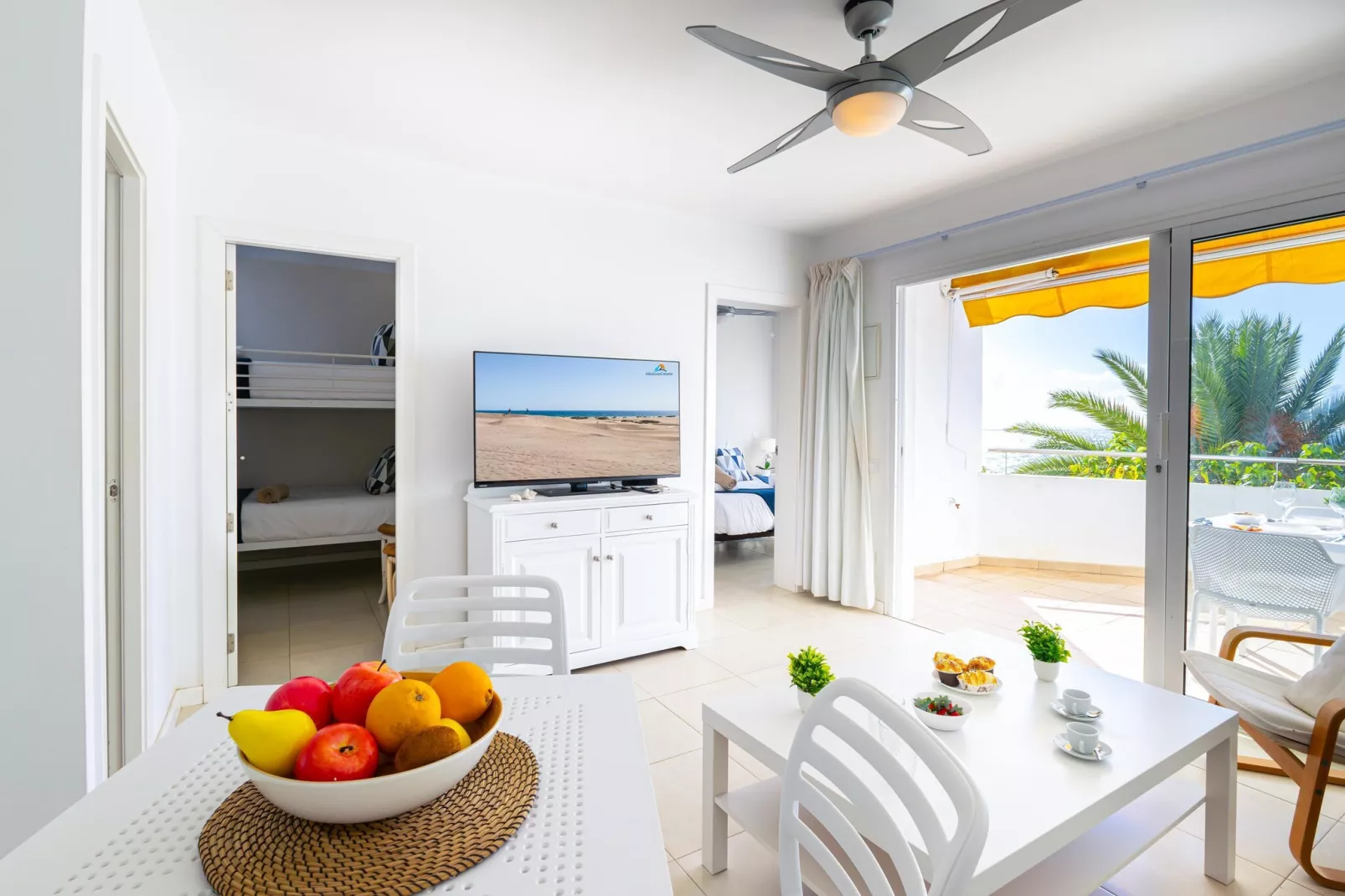 NUEVA SUECIA 523										-Eetkamer