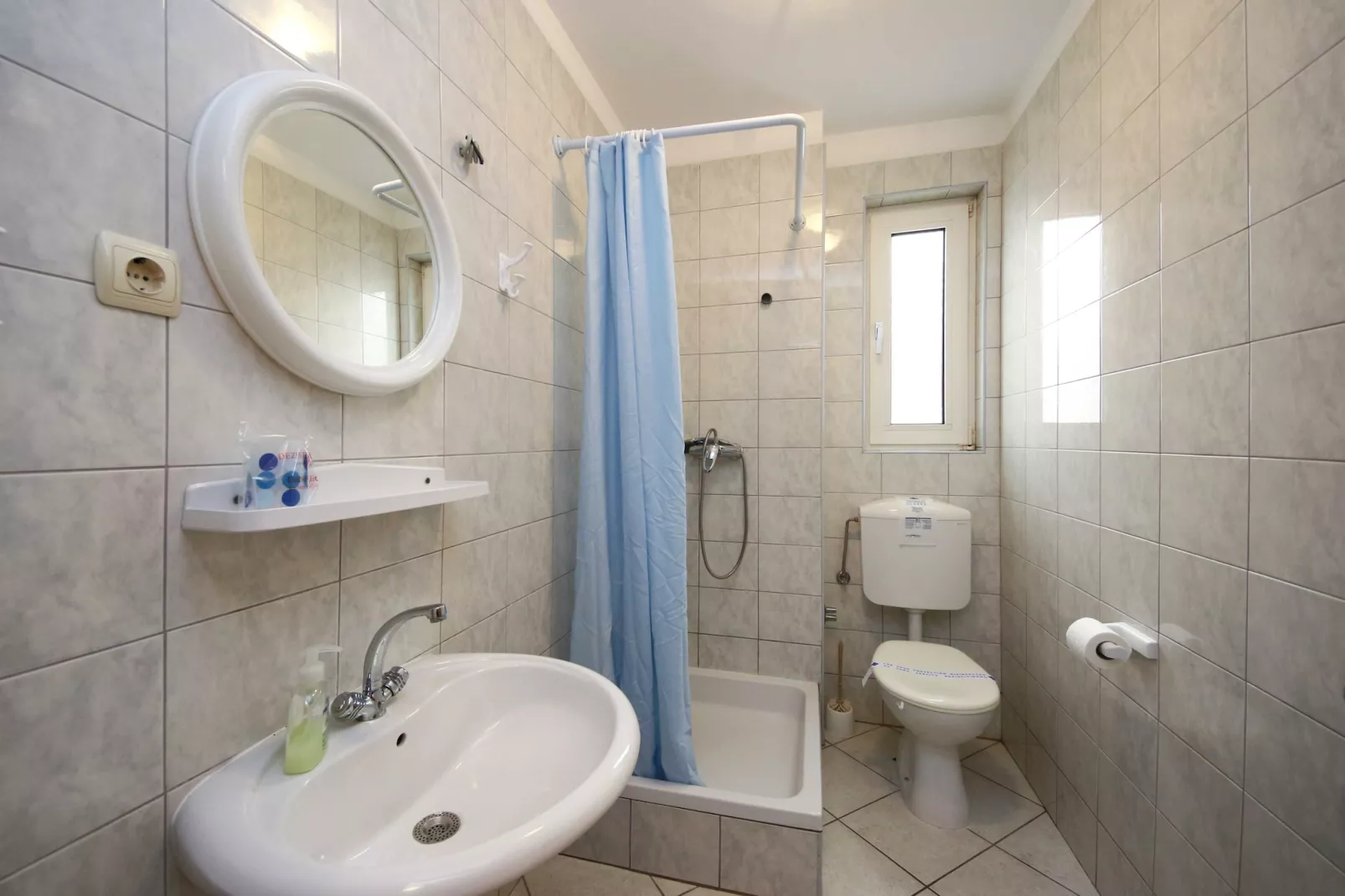 Apartments & Rooms Villa Petra - Double Room (S3) - Badkamer
