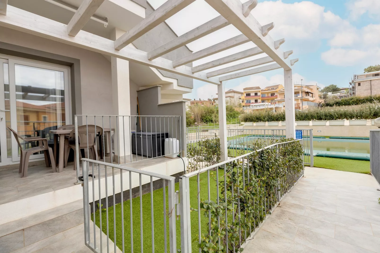 CASA MARIS-Buitenkant zomer