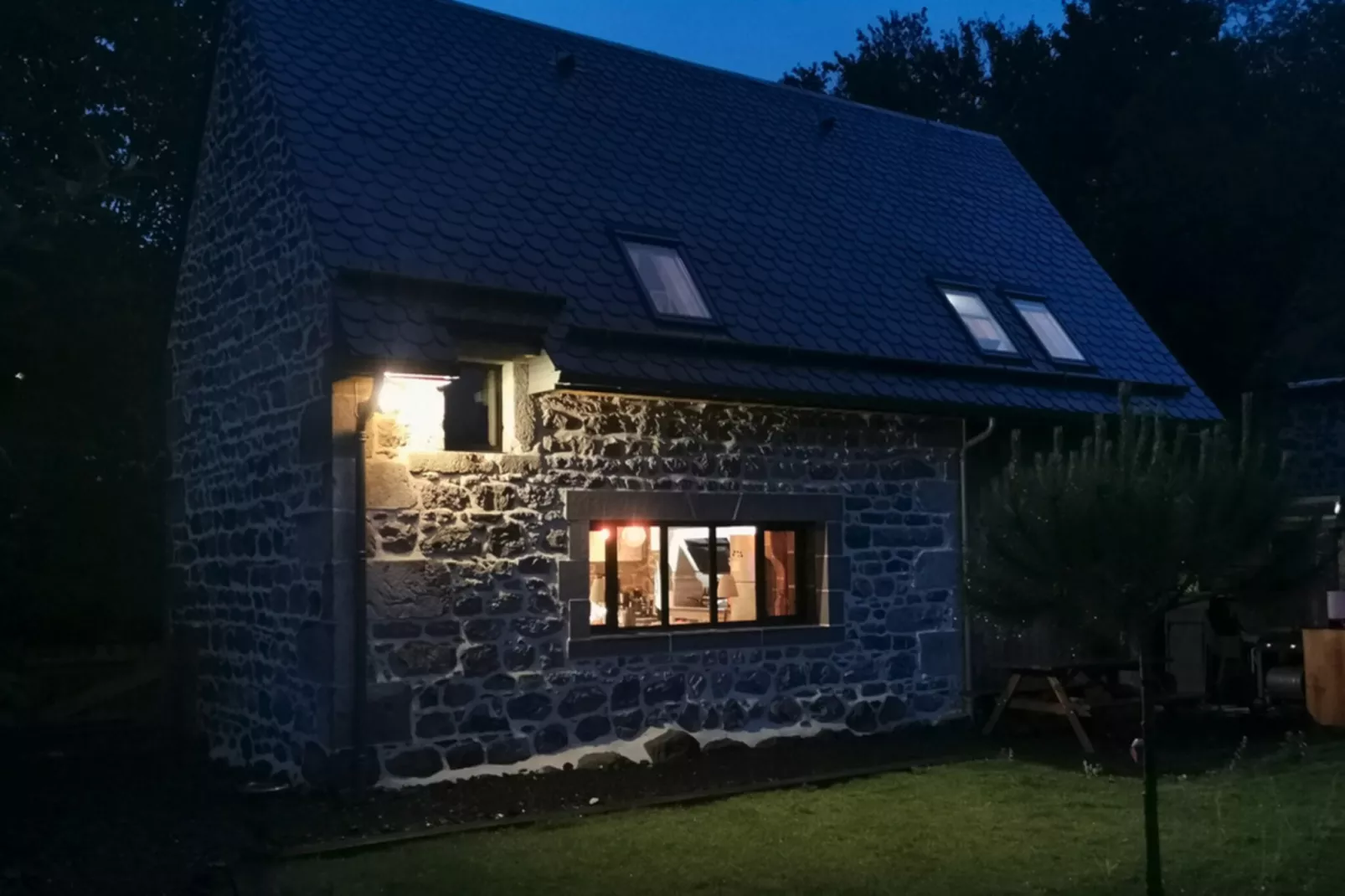 Buron Lou Fenestrou Le Mont Dore 4pers - Buitenlucht