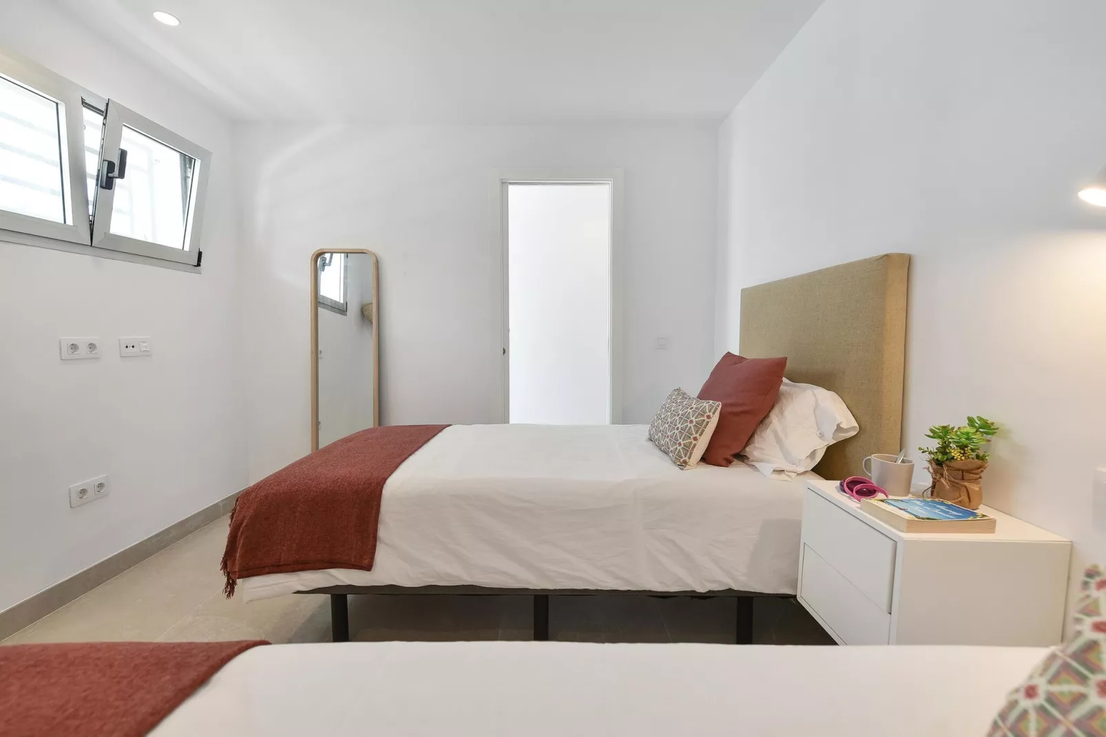 NASAS 12										-Slaapkamer