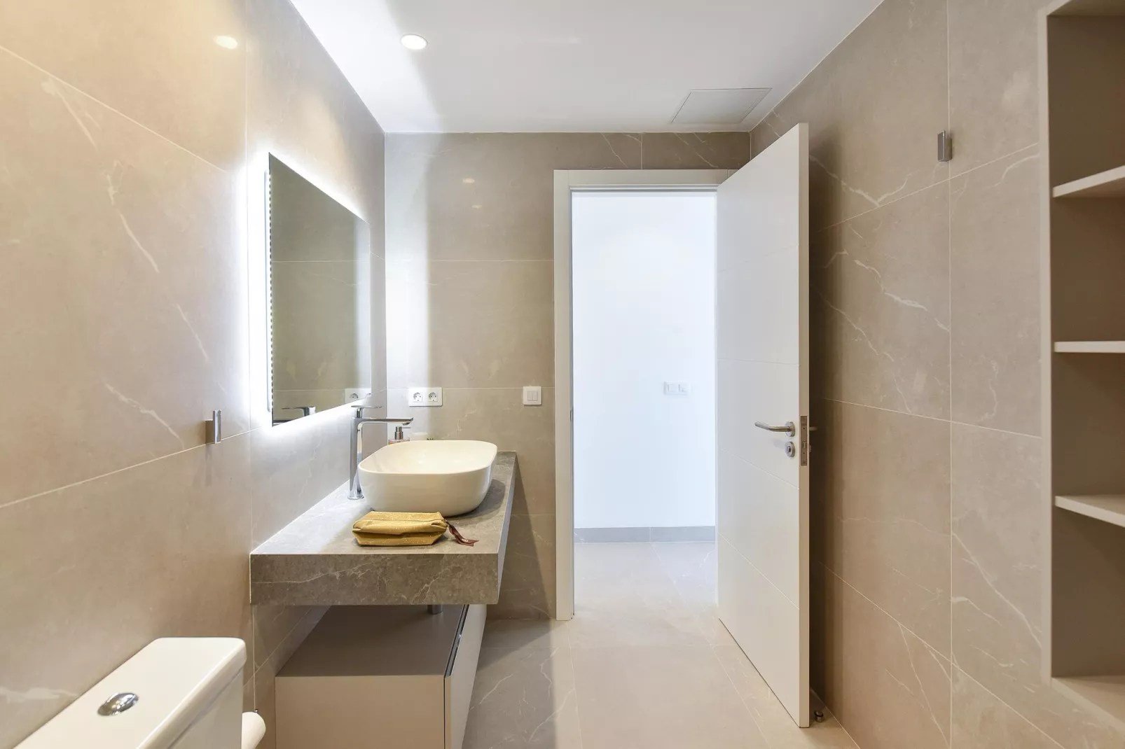 NASAS 12										-Badkamer