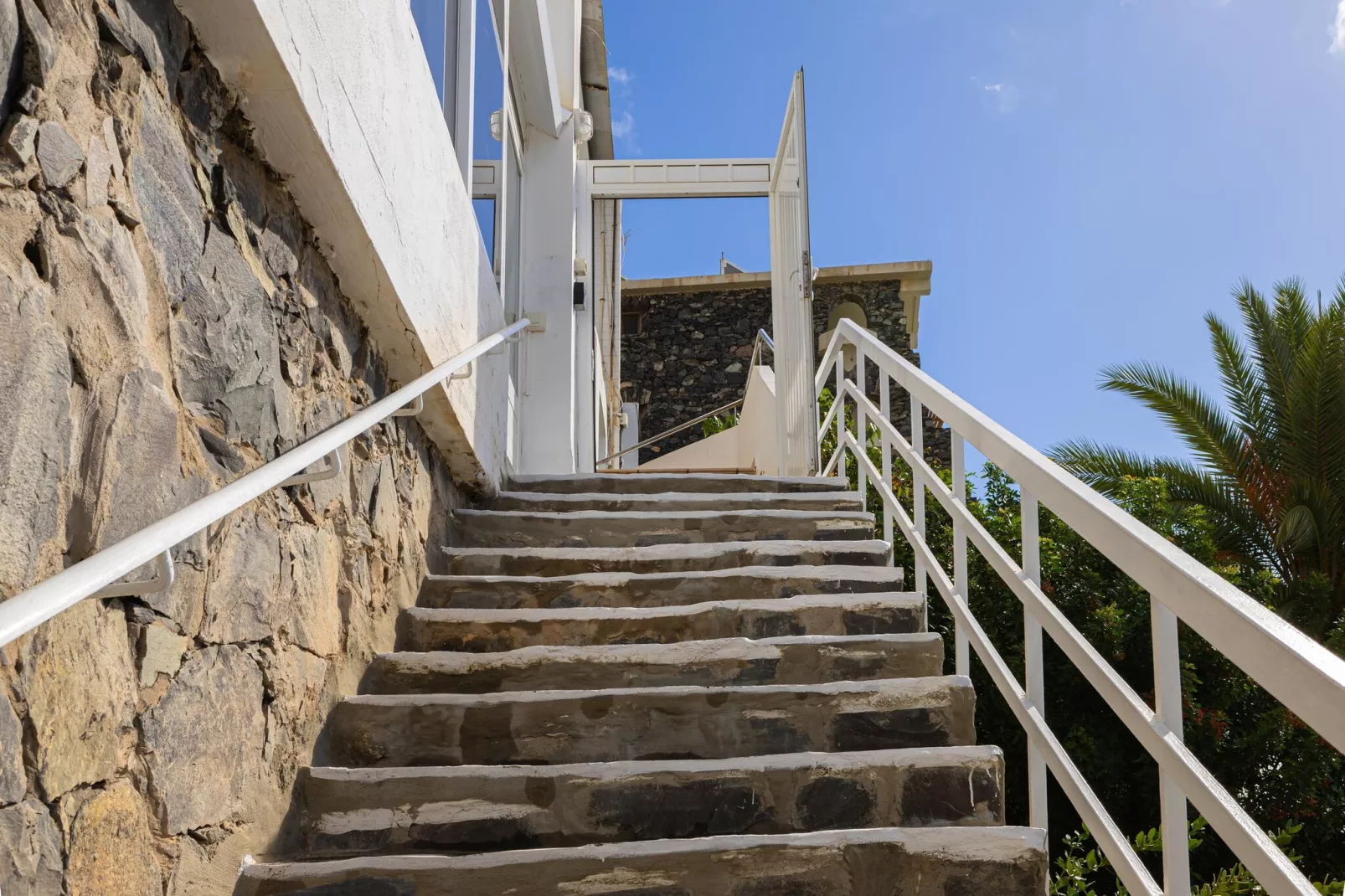 NUEVA SUECIA 523										-Trap