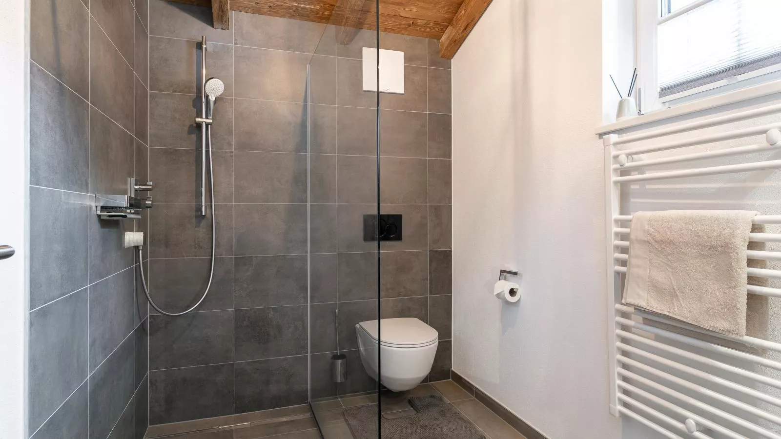 Tauernlodge Eben D3 Large-Badkamer