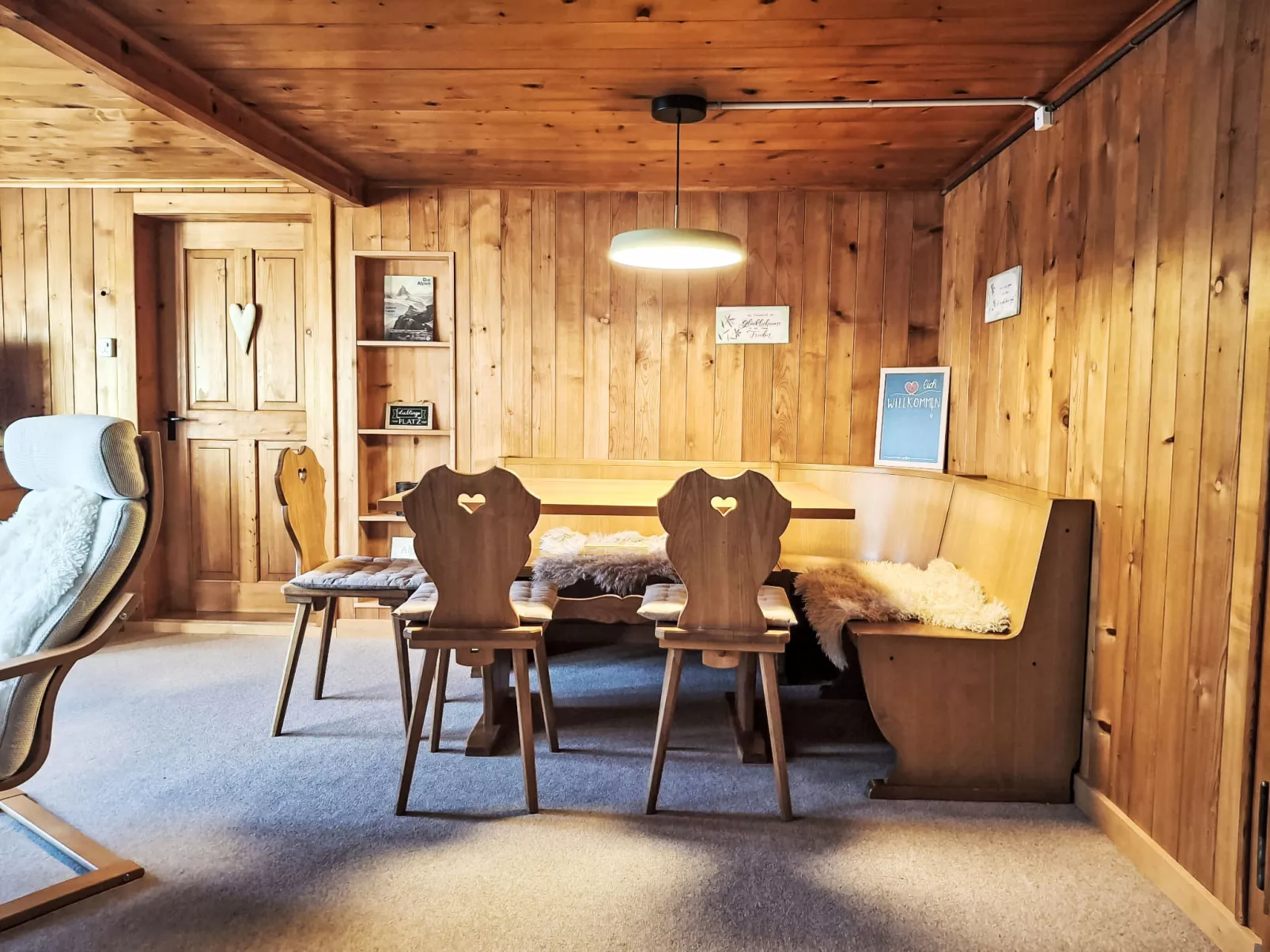 HALDENHOF SCHWIZER - Binnen