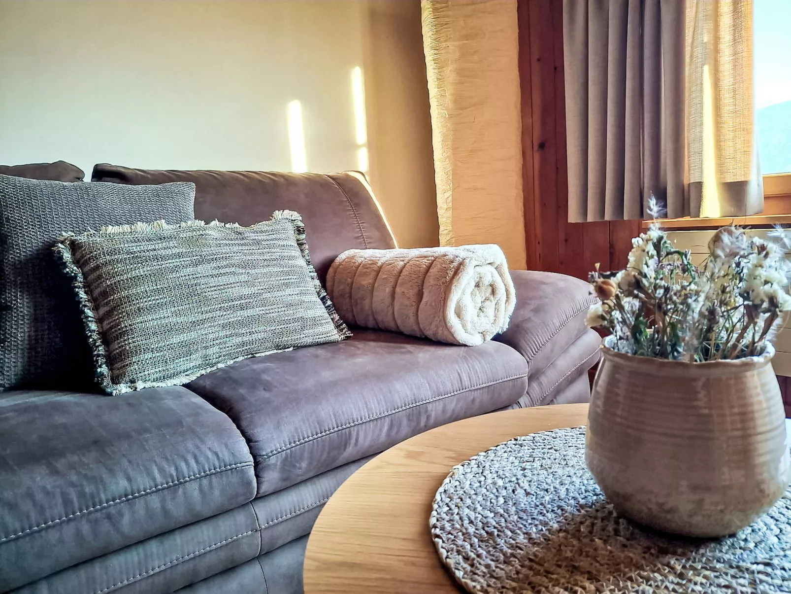 HALDENHOF SCHWIZER - Binnen