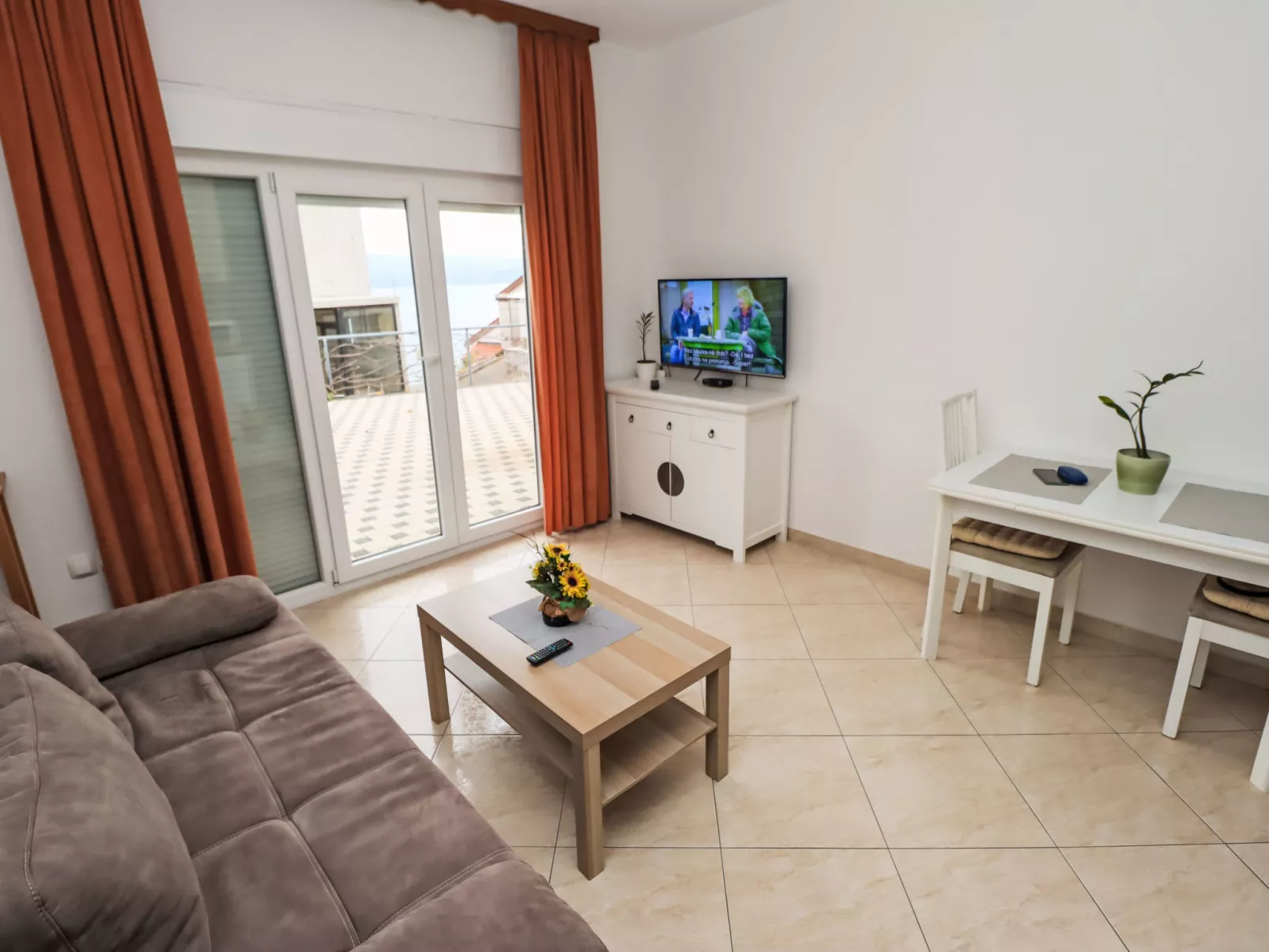 Villa Martina Matea große Villa mit beheiztem Pool - Binnen